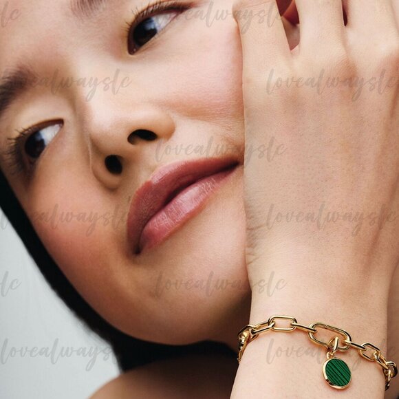 Pandora Green Engravable Mini Medallion Charm - Picture 6 of 7